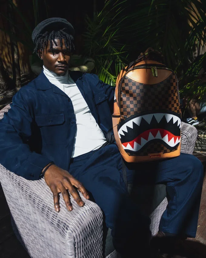 Henny AIR TO THE THRONE Σακίδια Πλάτης (DLXV)