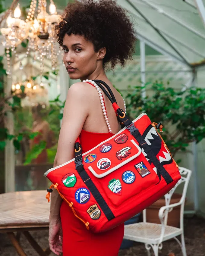 Η Τσάντα GLOBAL EXPEDITION Tote