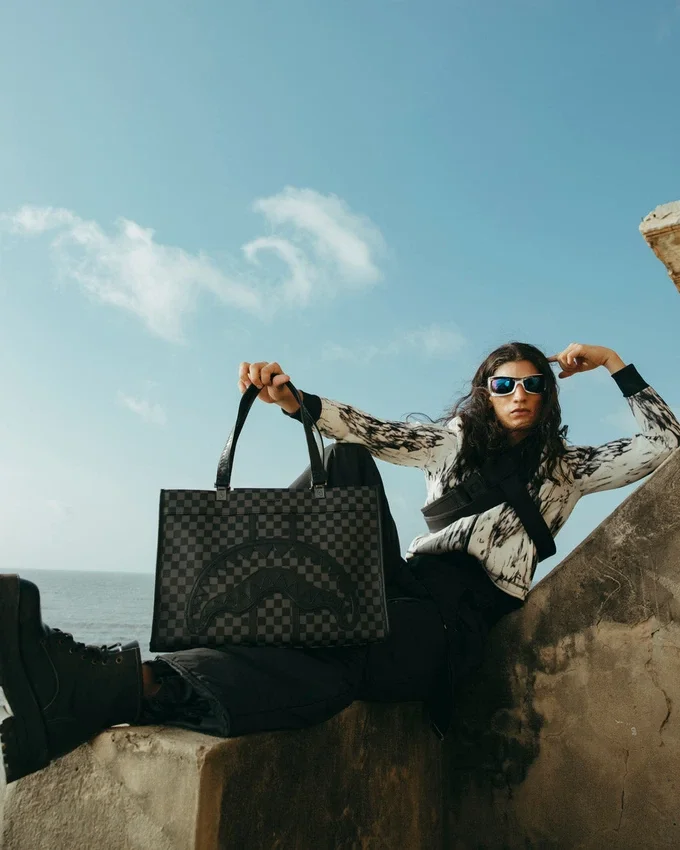 MIDNIGHT CHATEAU TORTUGA Τσάντες Tote