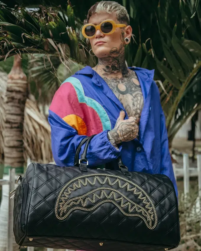NOIR QUILT GOLD CHAIN Shark Σάκος