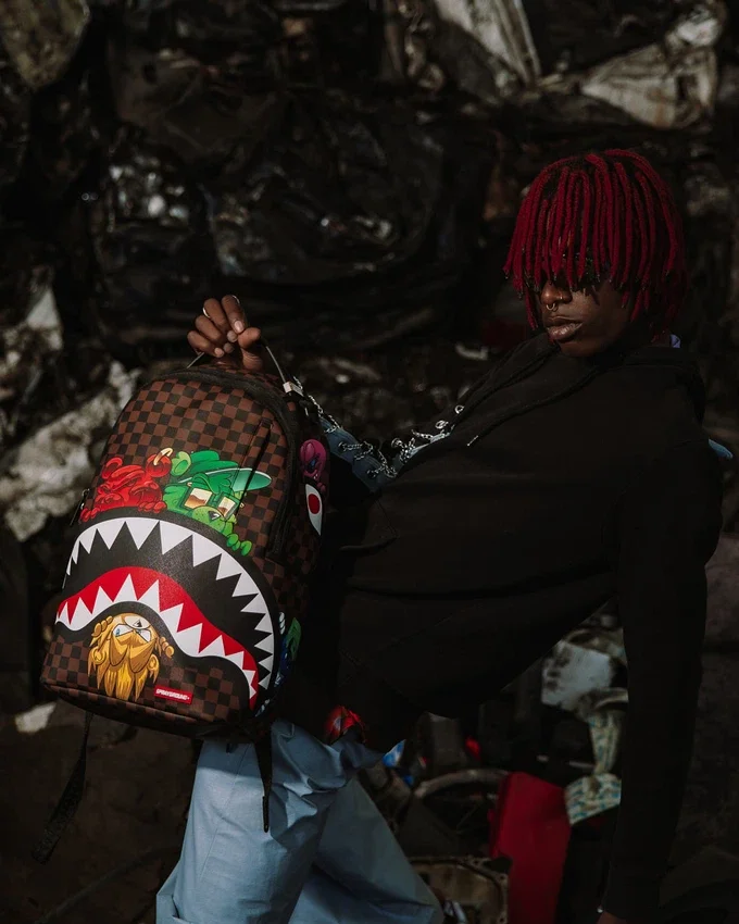 Σακίδια Πλάτης «SHARKS IN PARIS CHARACTERS SNEAKIN» (DLXV)