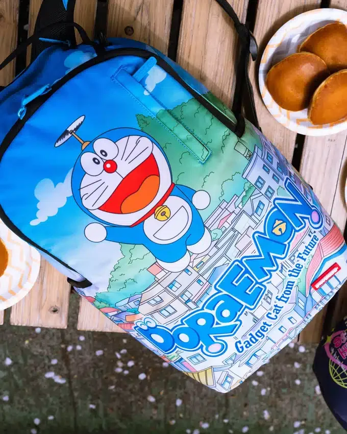 ΣΑΚΙΔΙΟ ΠΛΆΤΗΣ DORAEMON WORLD