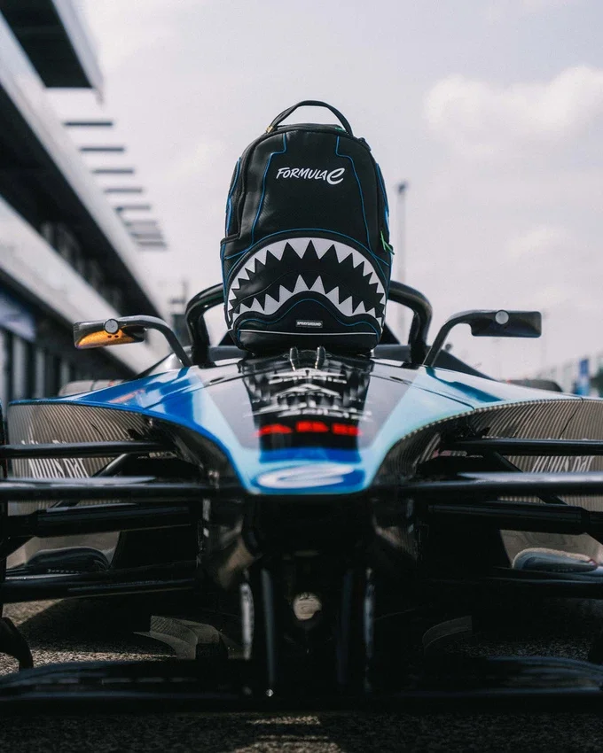 ΣΑΚΙΔΙΟ ΠΛΆΤΗΣ FORMULA-E GEN3 LED