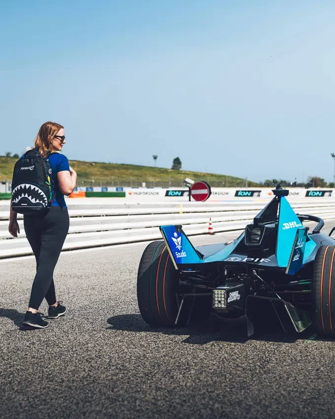 ΣΑΚΙΔΙΟ ΠΛΆΤΗΣ FORMULA-E GEN3 LED