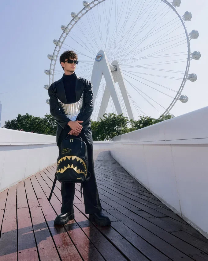 SHARK CENTRAL GILDED BITE Σακίδιο Πλάτης