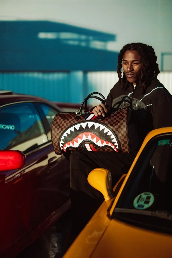 SHARKS IN PARIS GT Σάκοι