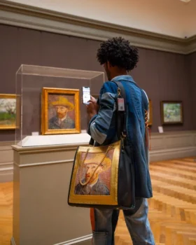 THE MET VAN GOGH FRAMED SELF-PORTRAIT Τσάντες Tote