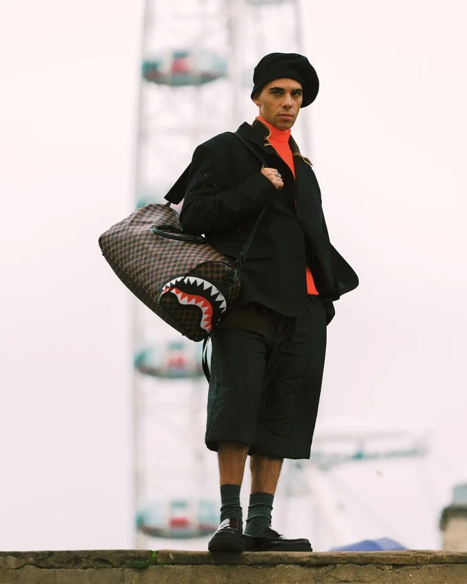 THE PRIVATE JET SHARK CLUB Σάκος