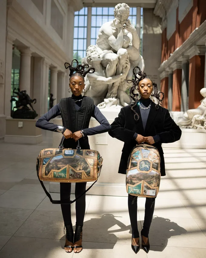 THE MET MASTERPIECES Σάκοι