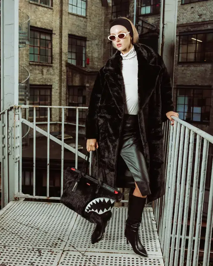 ΤΣΑΝΤΑ FURZILLA SHARK (NIGHT) Tote
