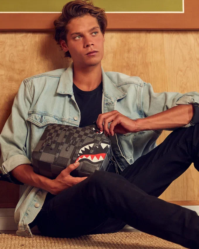 ΤΣΑΝΤΑ ΝΕΣΕΣΕΡΗ XTC GREY SHARKS IN PARIS