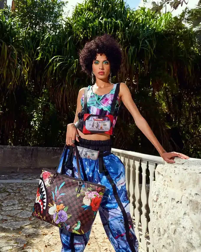 Τσάντες GARDEN OF SHARKS Tote